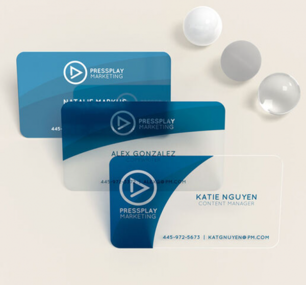 Kartu nama dengan latar belakang transparan dan teks yang kontras